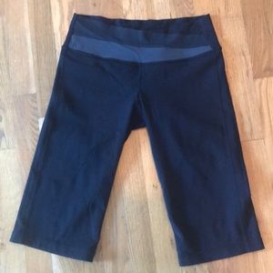 Lululemon Groove crop